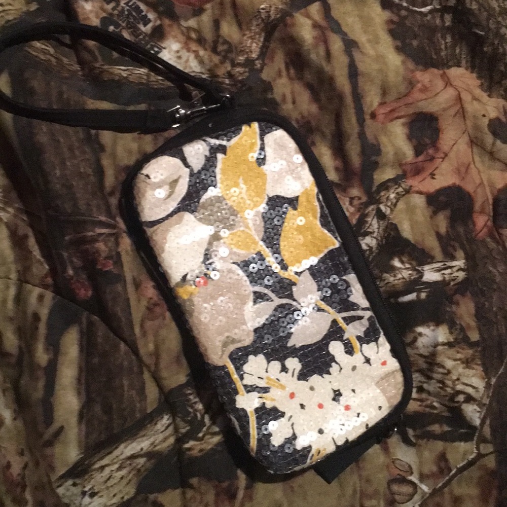 Vera Bradley wristlet wallet